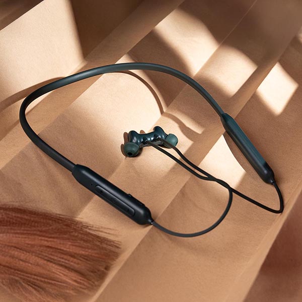 JAZZ Neckband Bullets Z2 Olive Green 1 JAZZ Neckband Bullets Z2 Olive Green 1